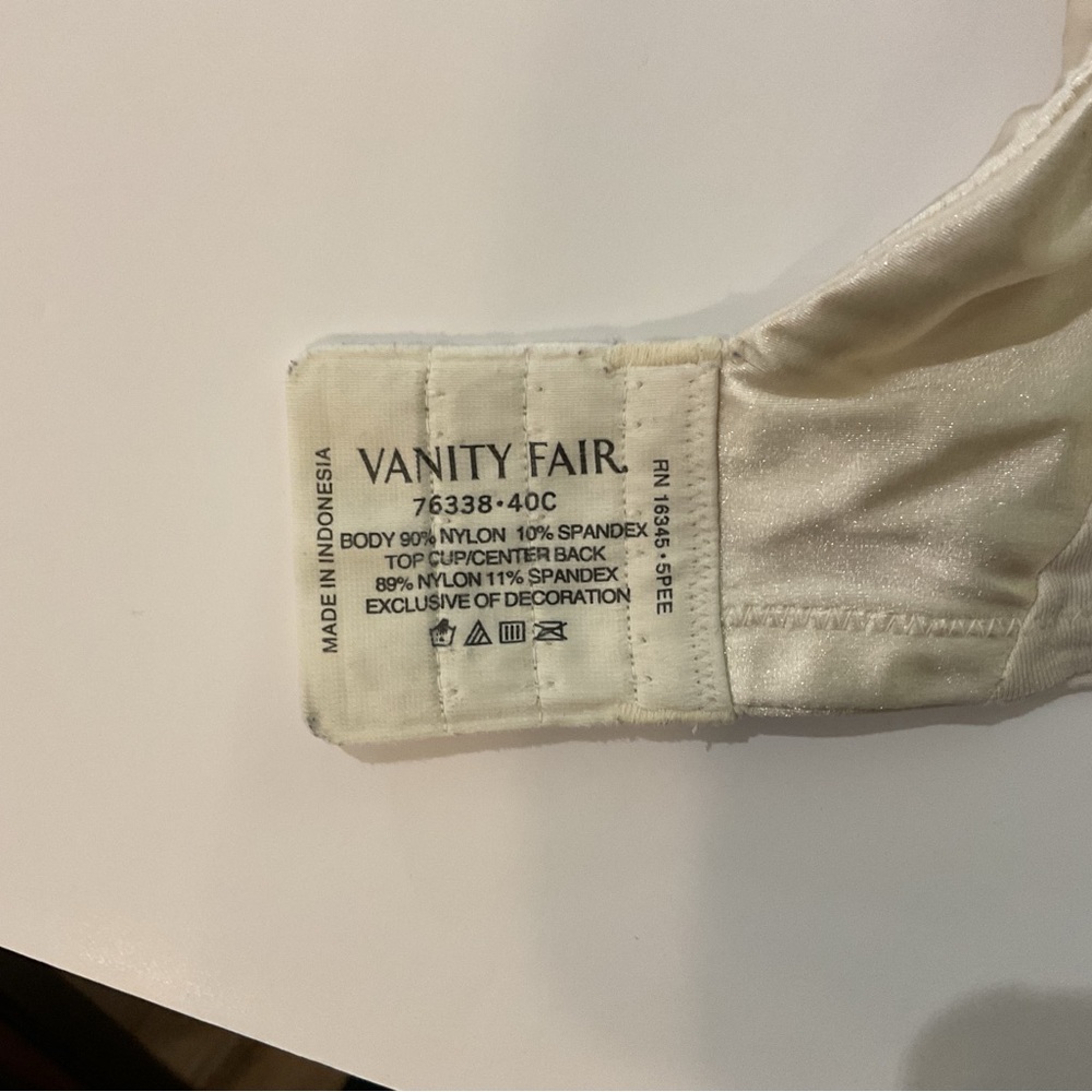 Vanity Fair Three-Pack Smooth T-Shirt Bras — Black, Taupe, Cream - Picture 5 of 5